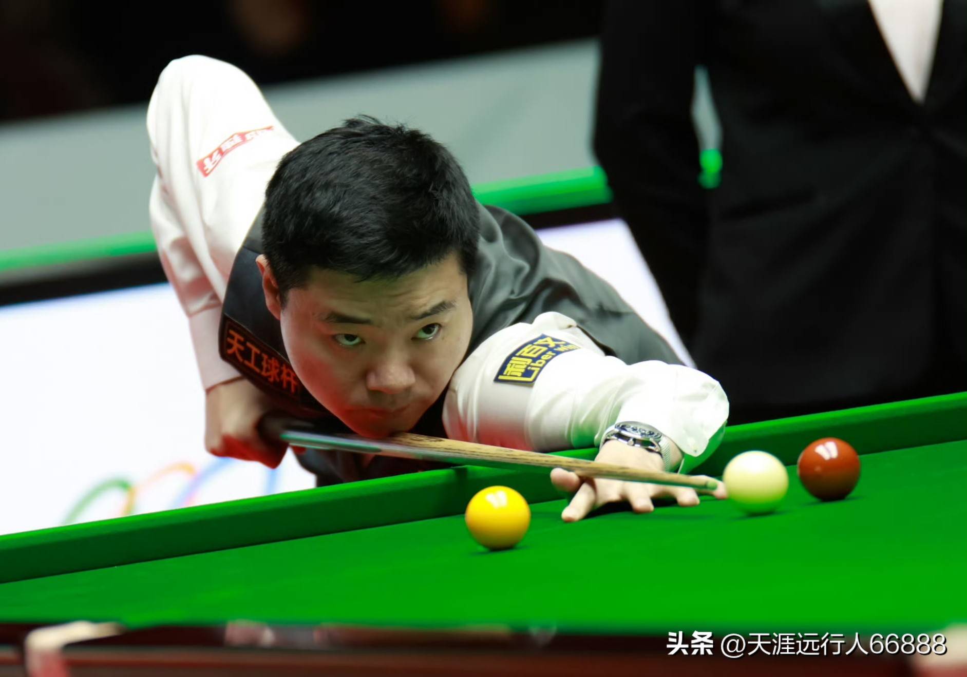 同时让防守 同时让防守